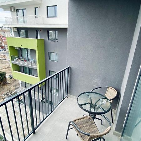 Happyhome Central Deluxe Apartments Nagyvárad Kültér fotó