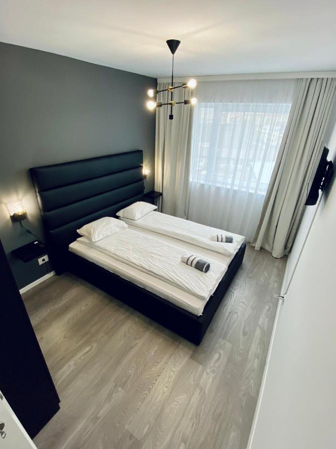 Happyhome Central Deluxe Apartments Nagyvárad Kültér fotó
