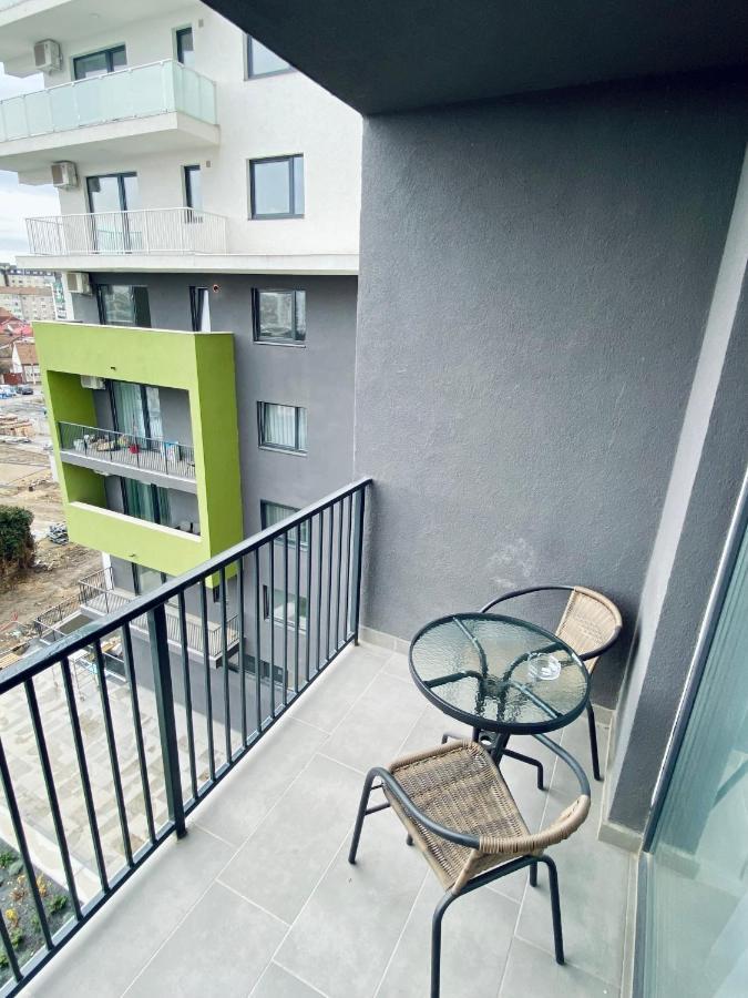 Happyhome Central Deluxe Apartments Nagyvárad Kültér fotó